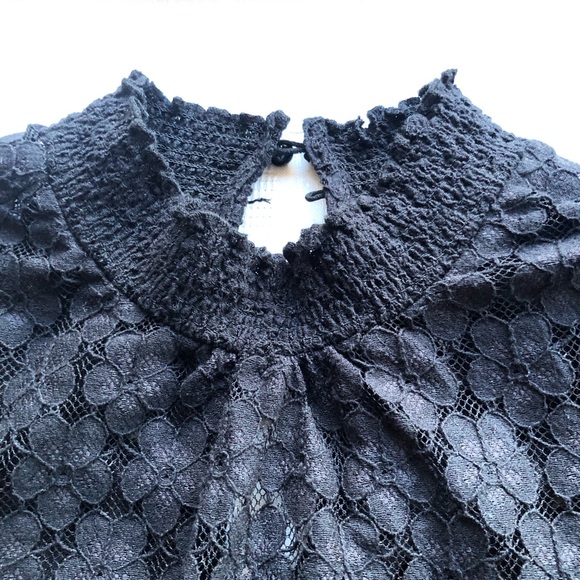 CeCe Black Laced High-Neck Peplum Top Women’s Size M Short Flare Sleeves Lining - Picture 13 of 16